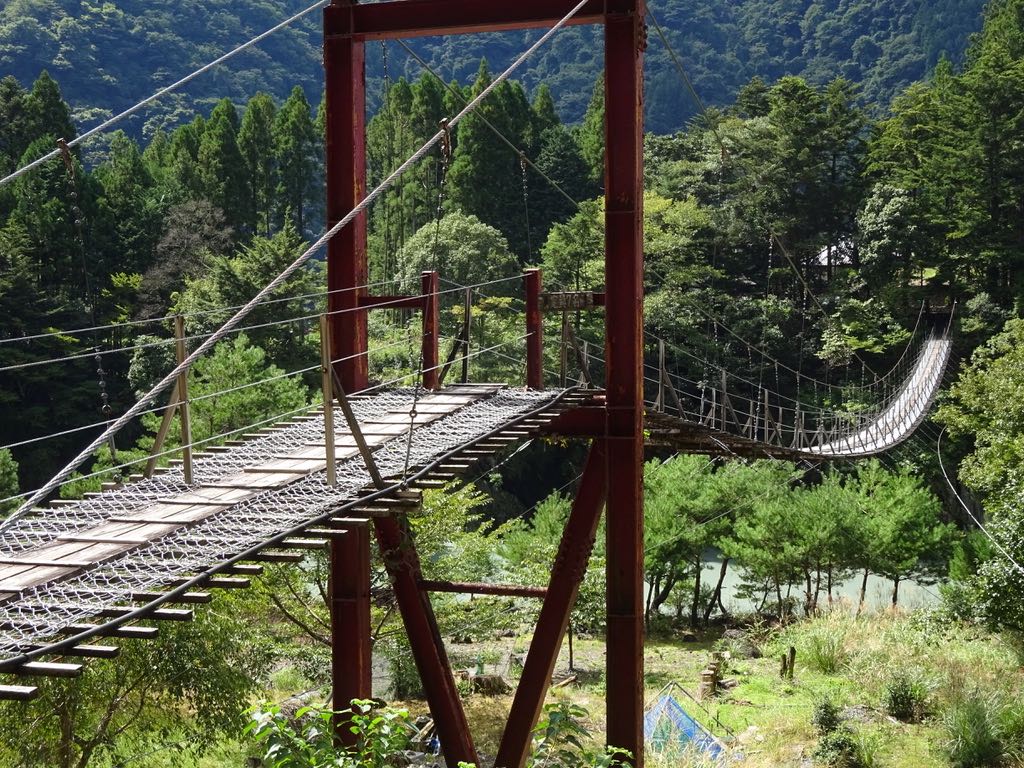 八木の吊橋